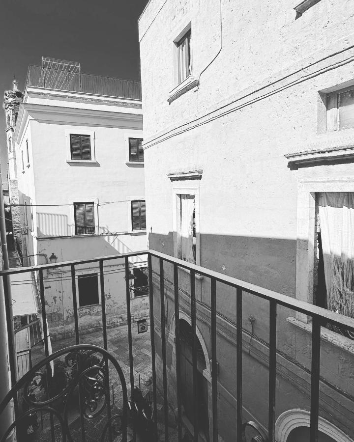 Home J&J Bari Exterior photo